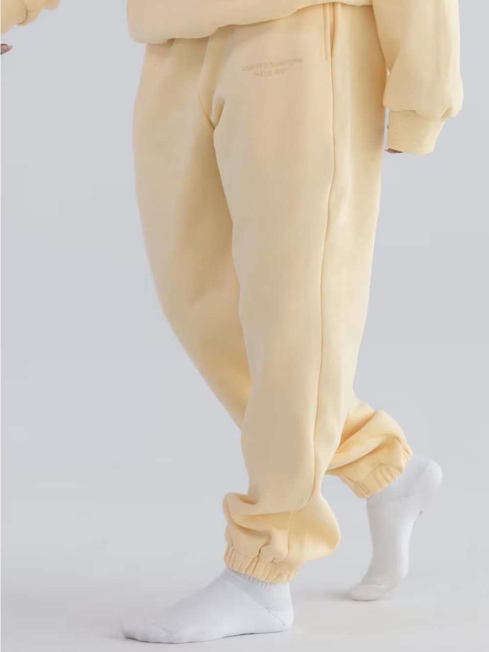COMFRT Sweatpants Butter Yellow, XS